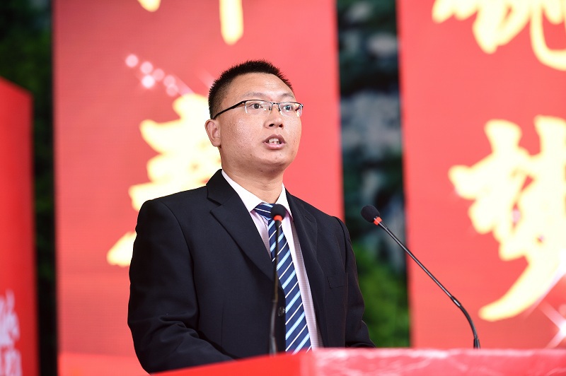古交张新跃的励志之旅，力量与自信之光的蜕变